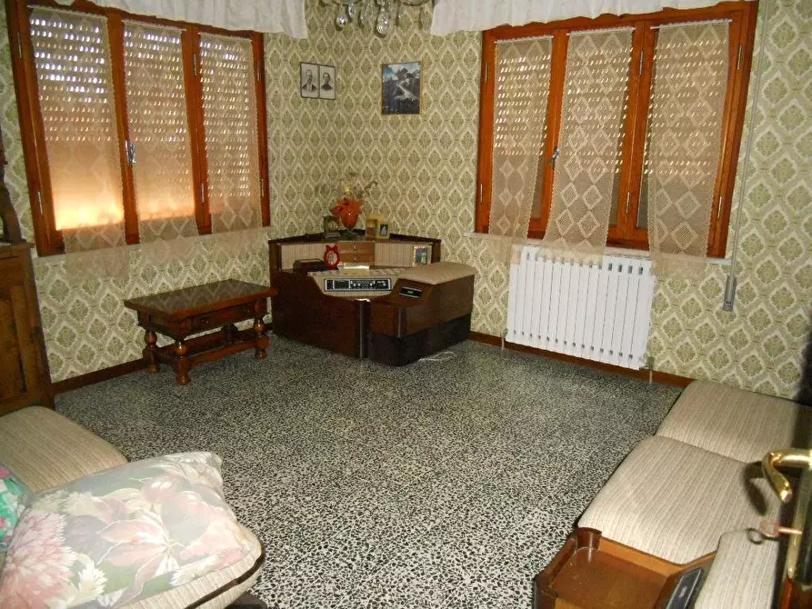 Immagine 6 di Casa colonica in vendita  a Coreglia Antelminelli