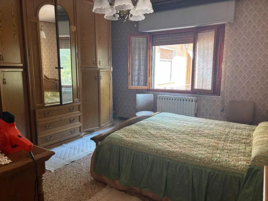 Immagine 2 di Casa colonica in vendita  a Coreglia Antelminelli