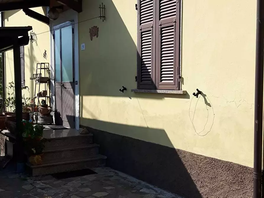 Immagine 9 di Casa semindipendente in vendita  a Carrara