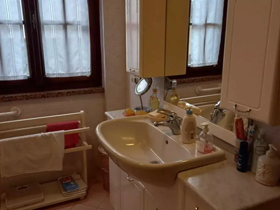 Immagine 22 di Casa semindipendente in vendita  a Carrara