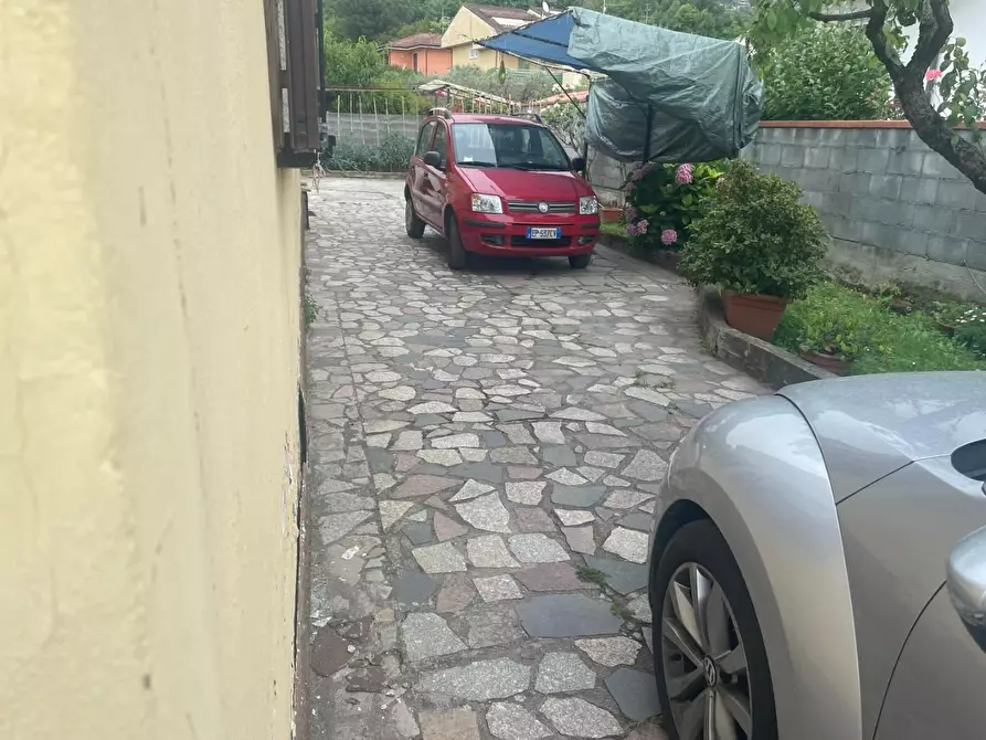 Immagine 8 di Casa semindipendente in vendita  a Carrara