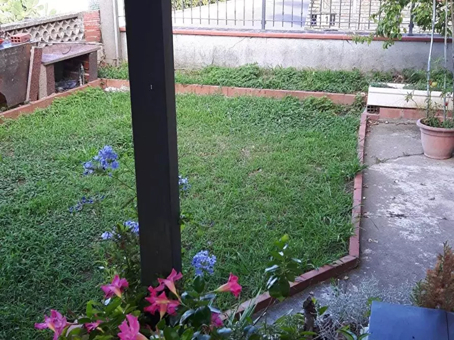 Immagine 14 di Casa semindipendente in vendita  a Carrara