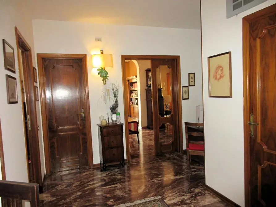 Immagine 3 di Mansarda in vendita  a Empoli