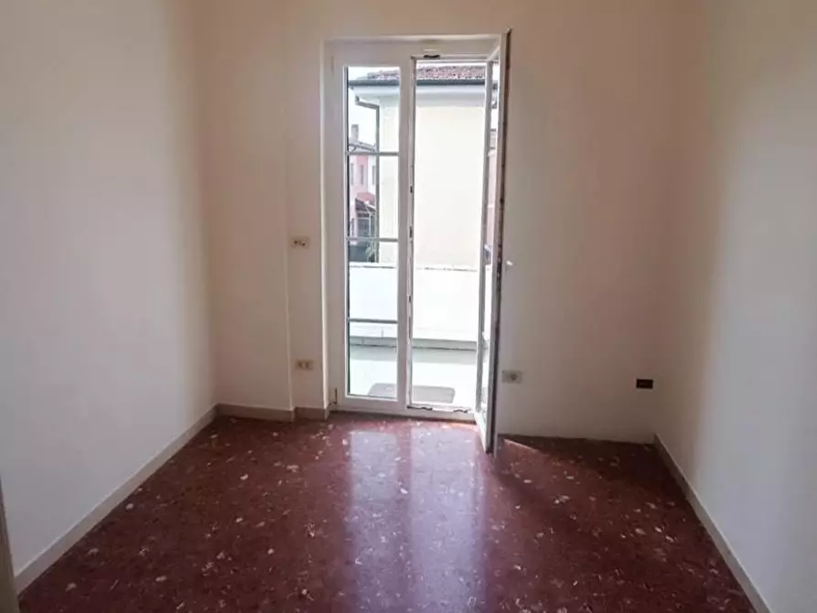 Immagine 21 di Casa bifamiliare in vendita  a Viareggio