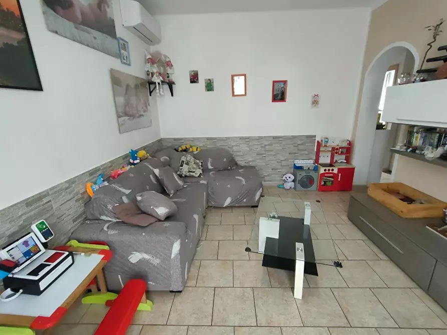 Immagine 4 di Appartamento in vendita  a Massa