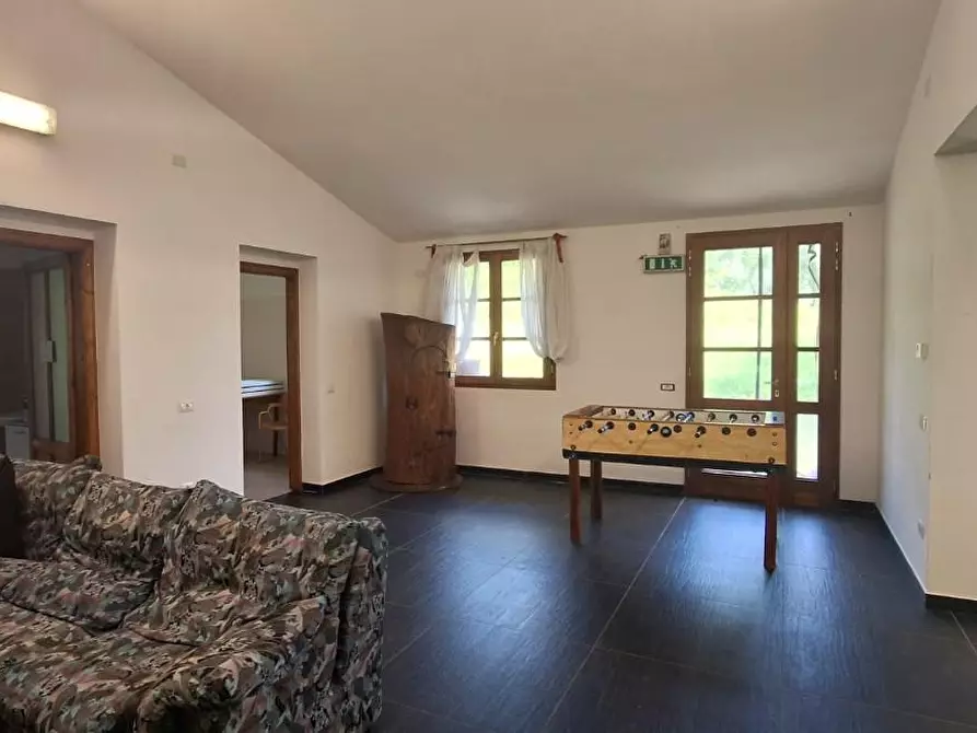 Immagine 2 di Azienda agricola in vendita  a Borgo A Mozzano