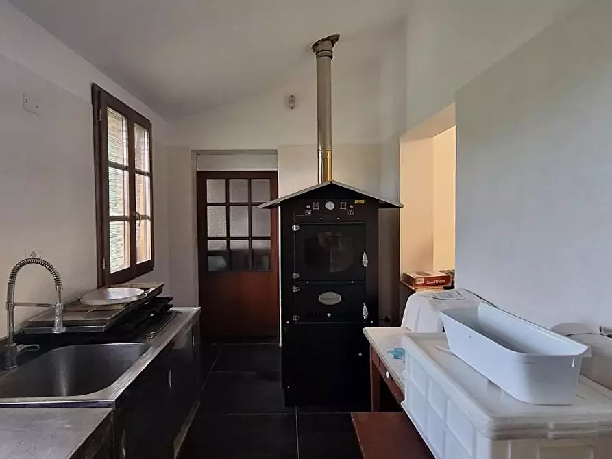 Immagine 8 di Azienda agricola in vendita  a Borgo A Mozzano