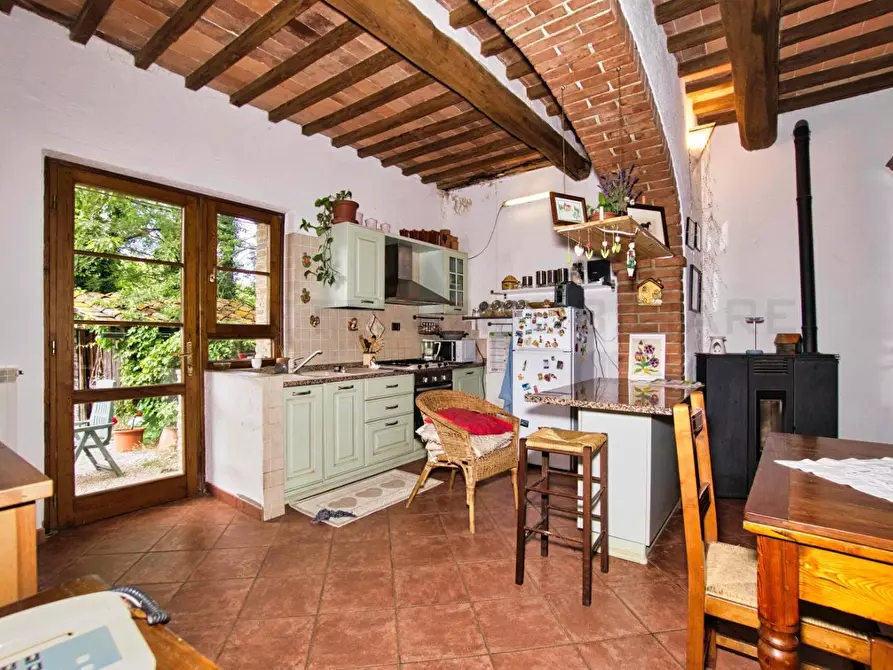 Immagine 50 di Casa colonica in vendita  a Castelnuovo Val Di Cecina