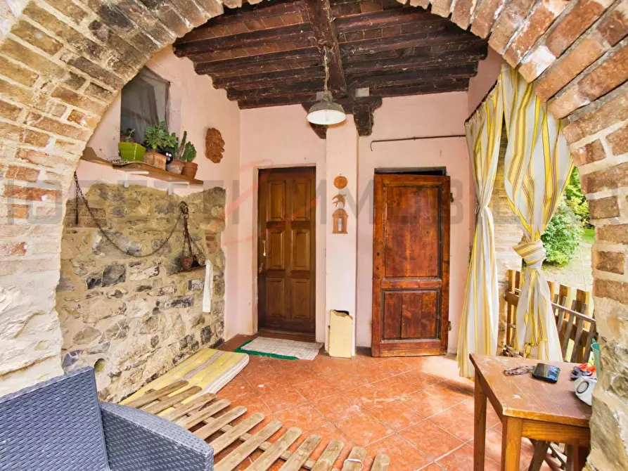 Immagine 47 di Casa colonica in vendita  a Castelnuovo Val Di Cecina