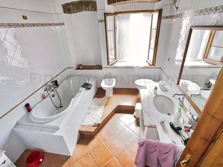 Immagine 65 di Casa colonica in vendita  a Castelnuovo Val Di Cecina