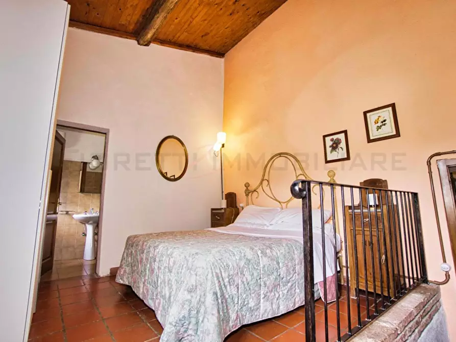 Immagine 35 di Casa colonica in vendita  a Castelnuovo Val Di Cecina