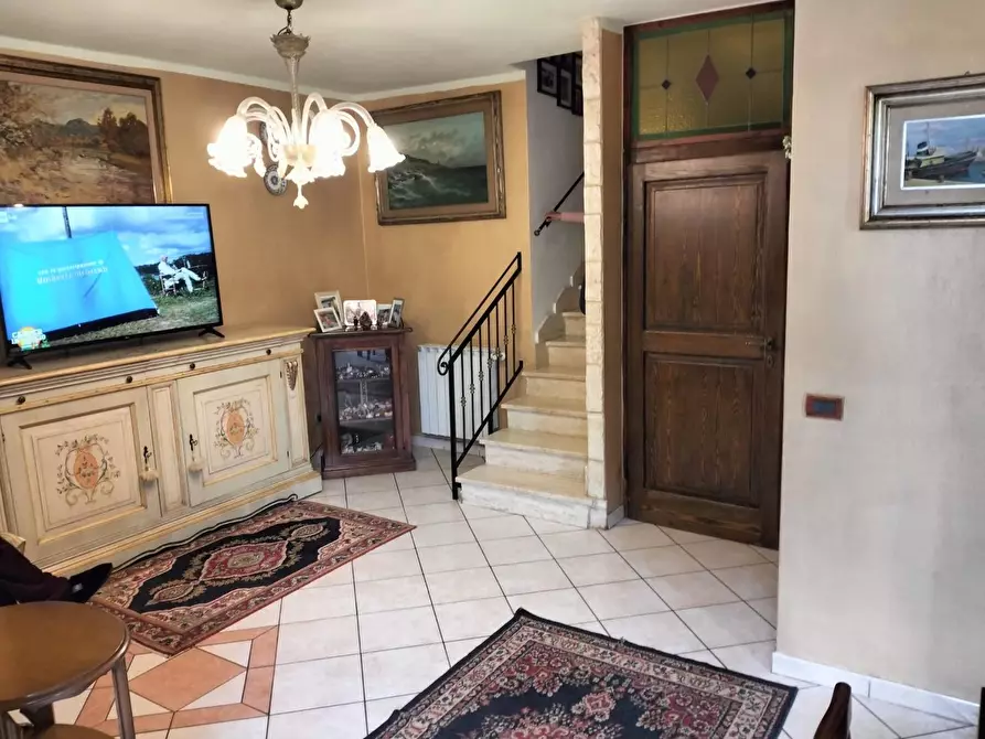 Immagine 3 di Villetta a schiera in vendita  a Rosignano Marittimo