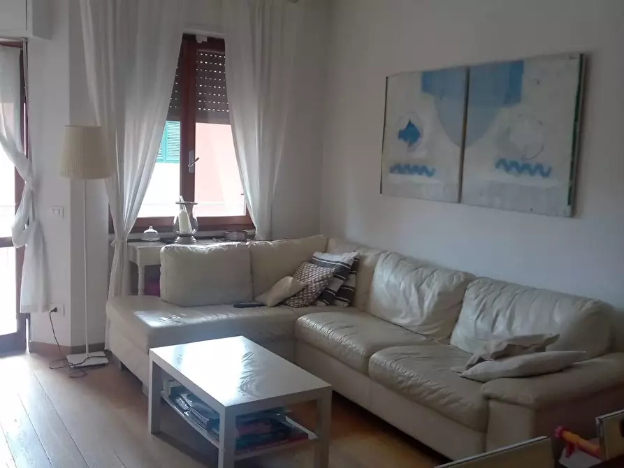 Immagine 3 di Appartamento in vendita  a Carrara