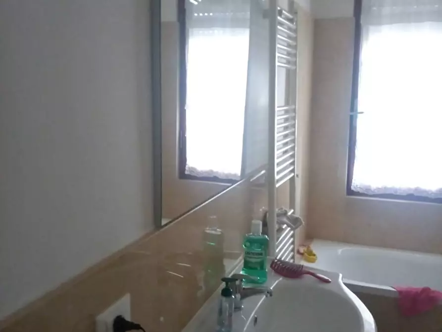 Immagine 17 di Appartamento in vendita  a Carrara