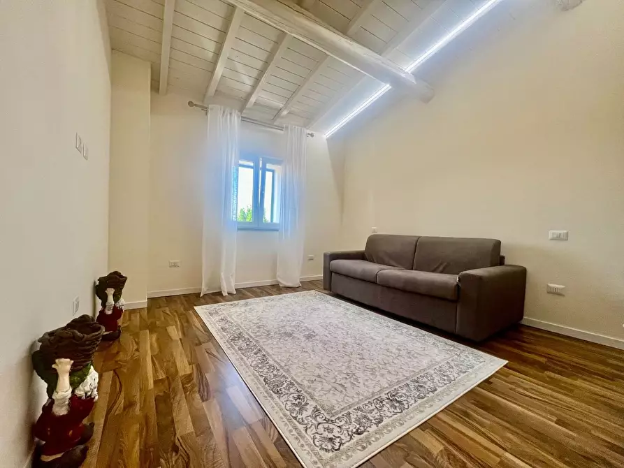 Immagine 10 di Terratetto in vendita  a Pisa