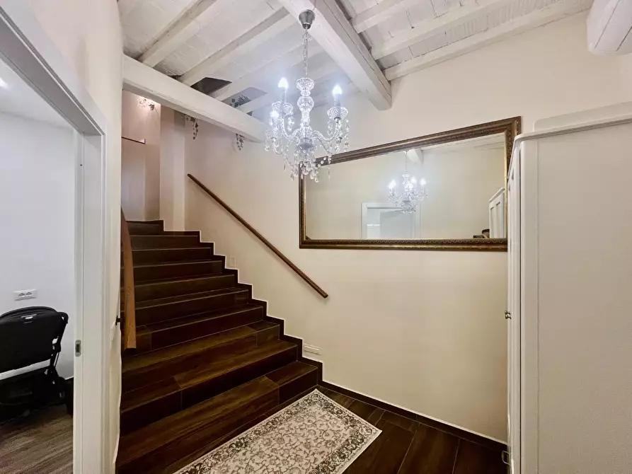 Immagine 18 di Terratetto in vendita  a Pisa