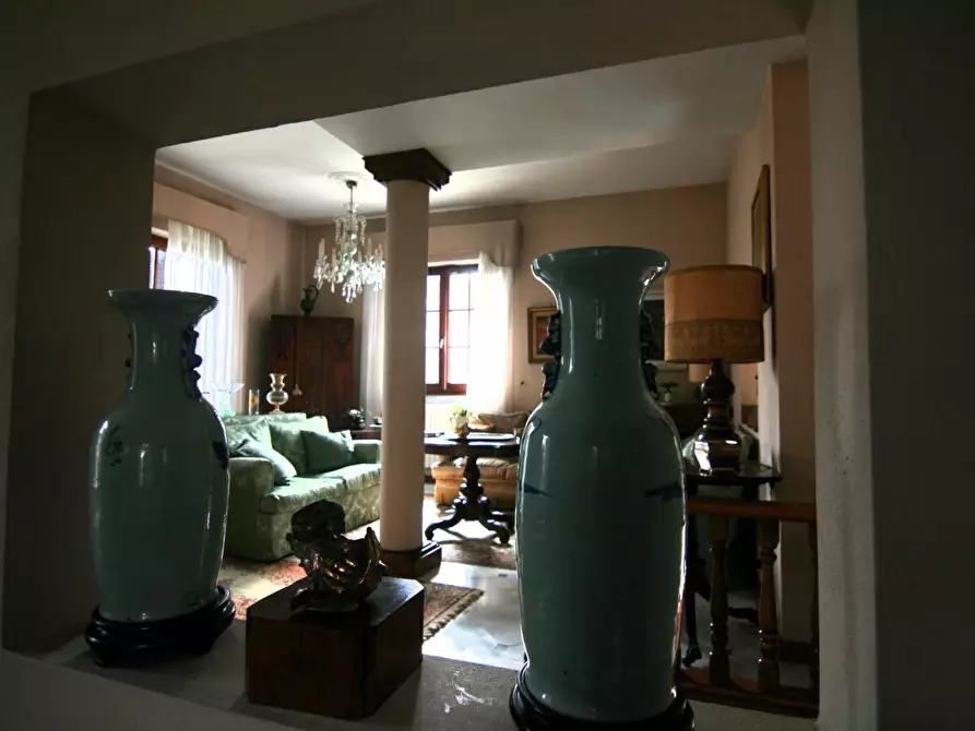 Immagine 13 di Villa in vendita  a Carrara