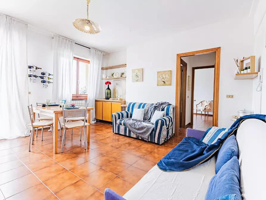 Immagine 11 di Appartamento in vendita  a Cascina