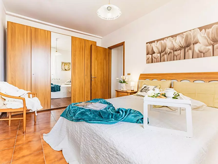 Immagine 19 di Appartamento in vendita  a Cascina