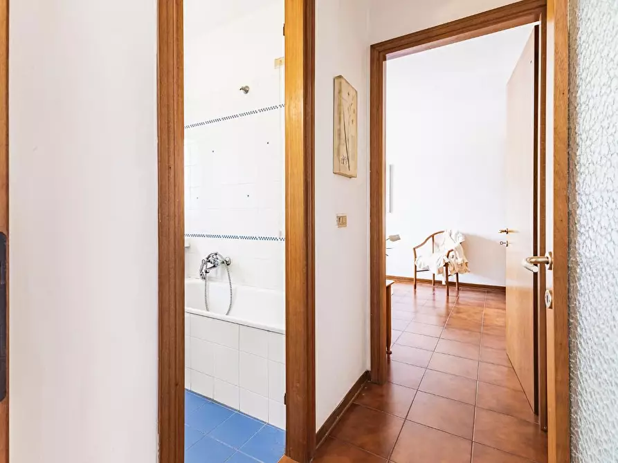 Immagine 12 di Appartamento in vendita  a Cascina