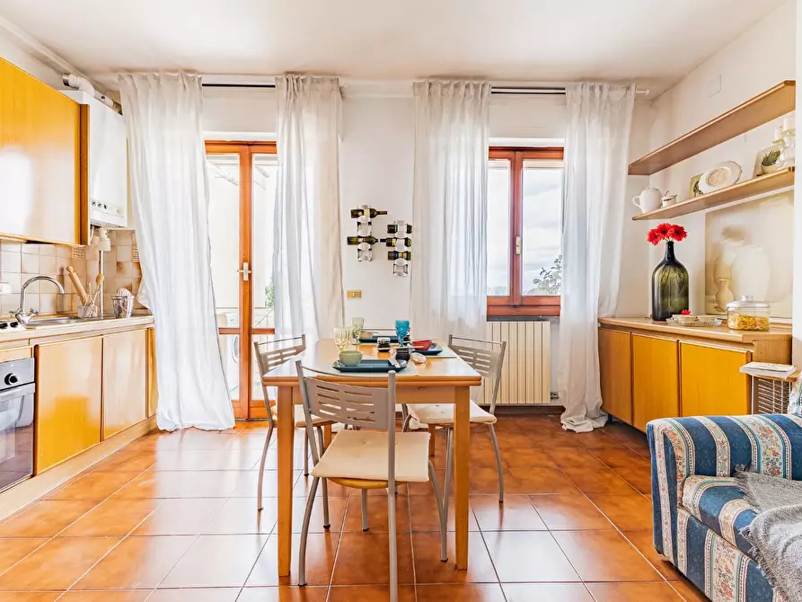 Immagine 7 di Appartamento in vendita  a Cascina