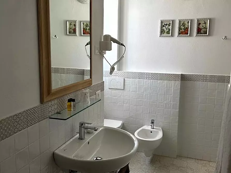 Immagine 32 di Albergo/B&B/Residence in vendita  a Monteriggioni