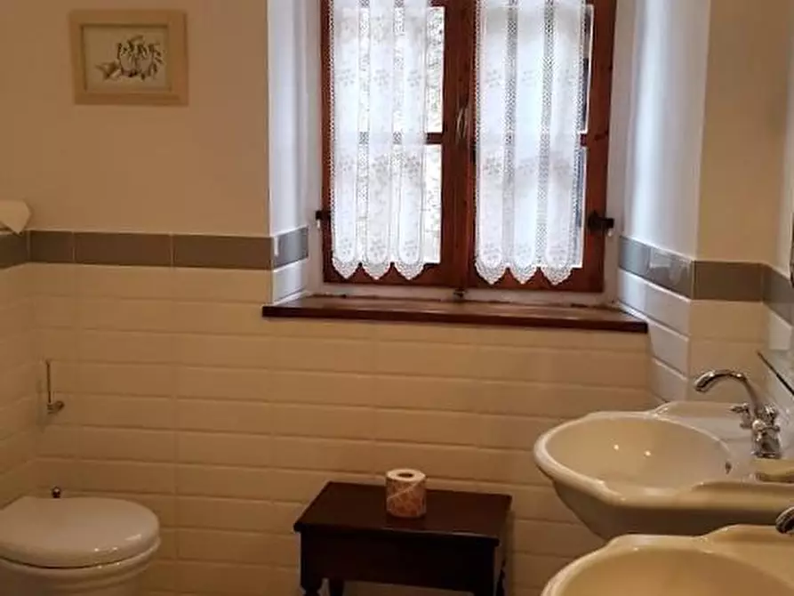 Immagine 33 di Albergo/B&B/Residence in vendita  a Monteriggioni