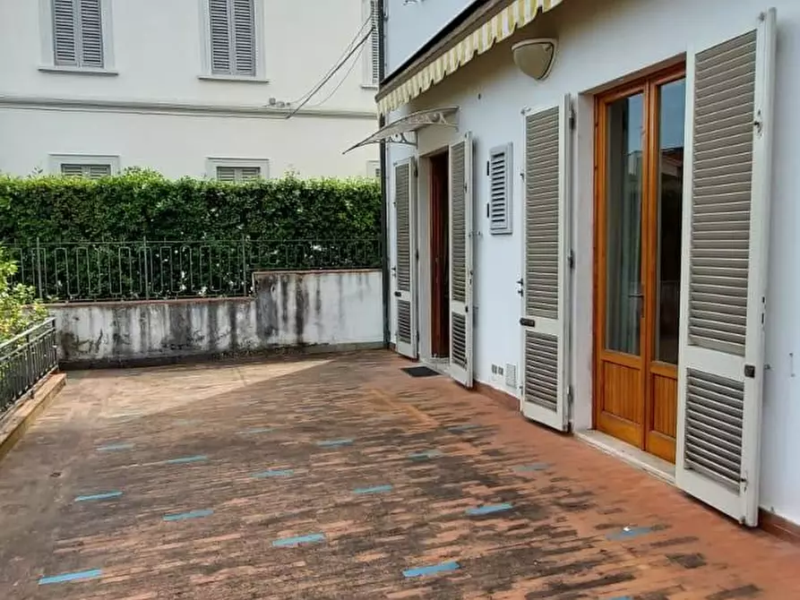 Immagine 6 di Villa in vendita  a Empoli