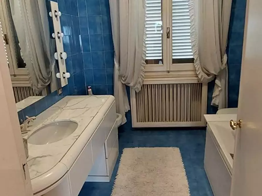 Immagine 14 di Villa in vendita  a Empoli