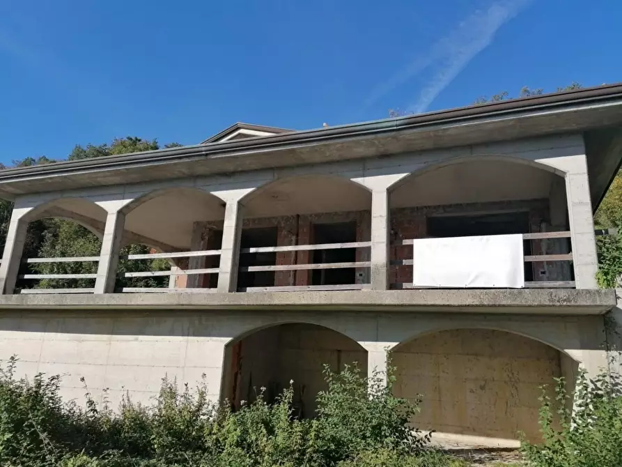 Immagine 3 di Casa indipendente in vendita  a Carrara