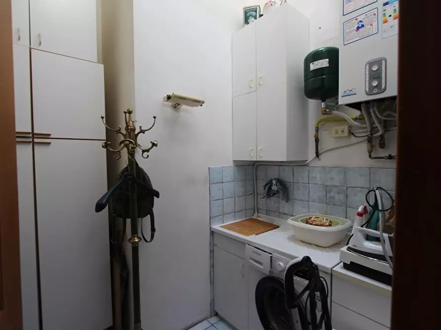 Immagine 26 di Mansarda in vendita  a La Spezia