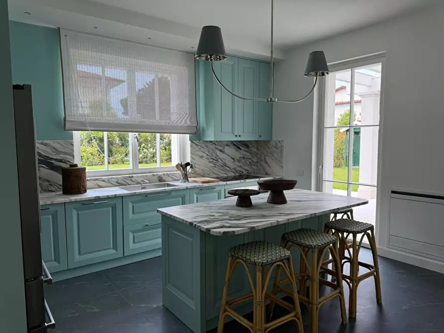 Immagine 28 di Villa in affitto  a Forte Dei Marmi