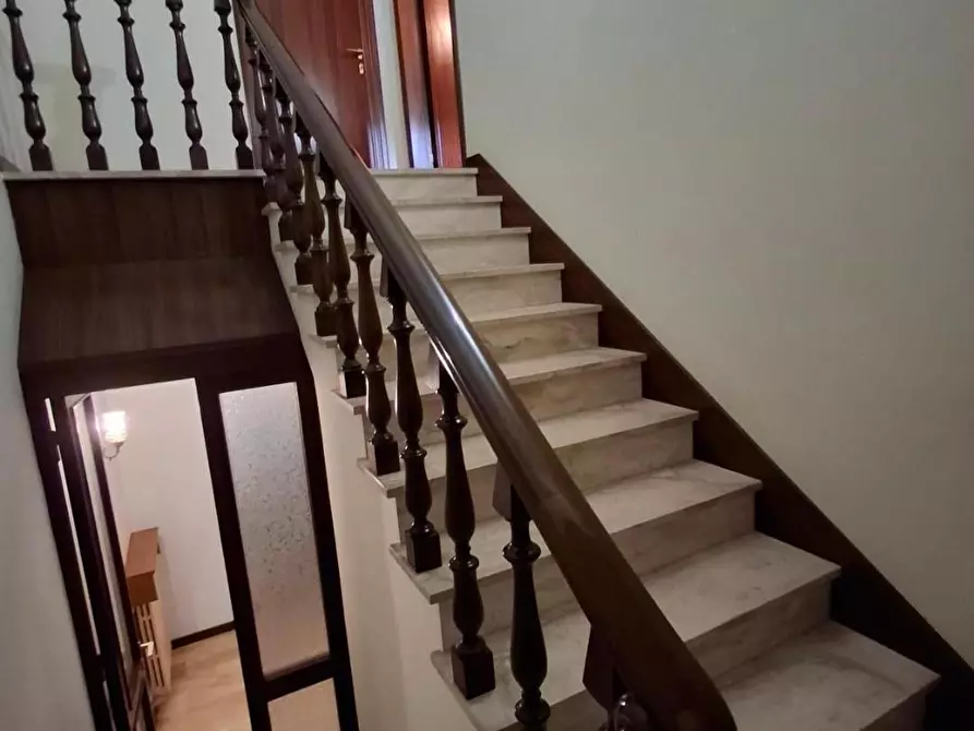 Immagine 23 di Terratetto in vendita  a Capraia E Limite