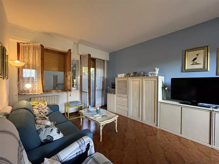 Immagine 8 di Appartamento in vendita  a Massa