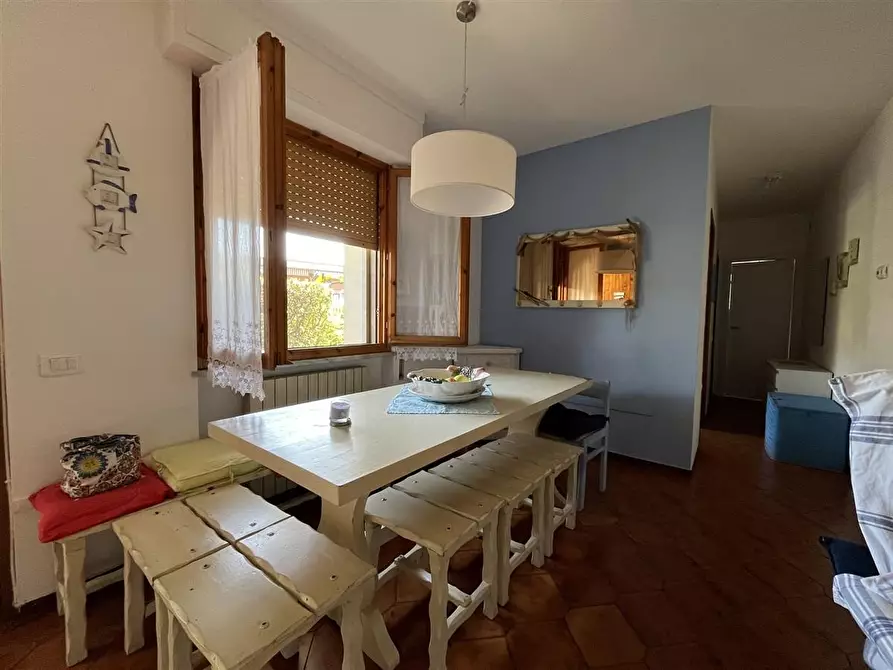 Immagine 10 di Appartamento in vendita  a Massa