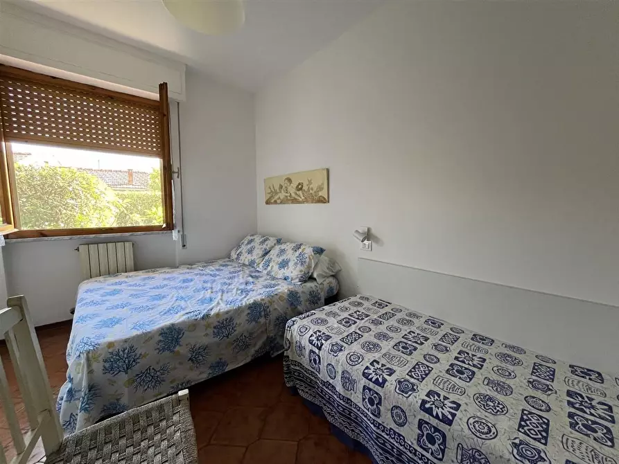 Immagine 15 di Appartamento in vendita  a Massa