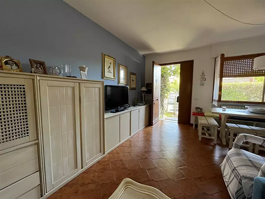 Immagine 9 di Appartamento in vendita  a Massa