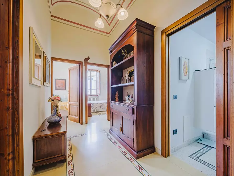 Immagine 11 di Appartamento in vendita  a Pisa