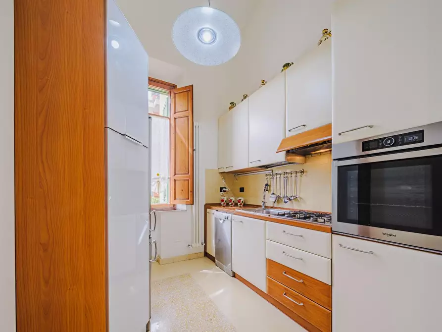 Immagine 5 di Appartamento in vendita  a Pisa