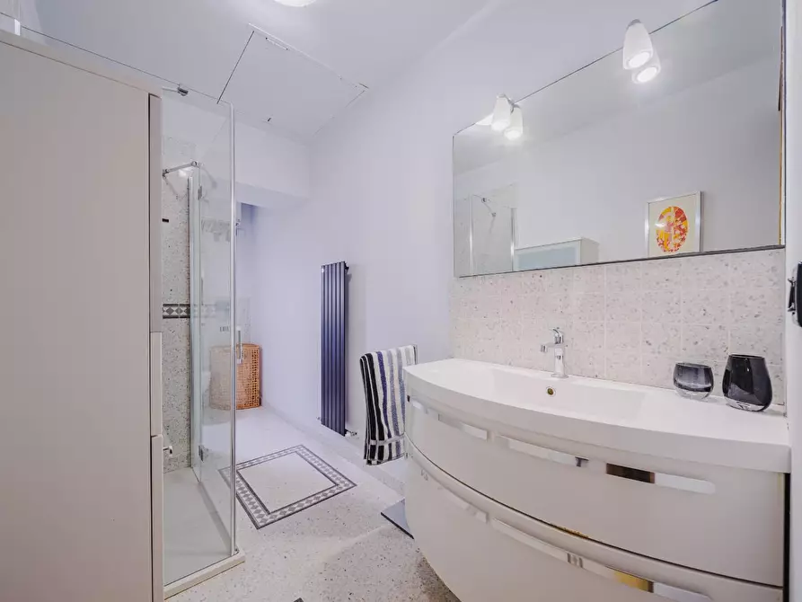 Immagine 17 di Appartamento in vendita  a Pisa