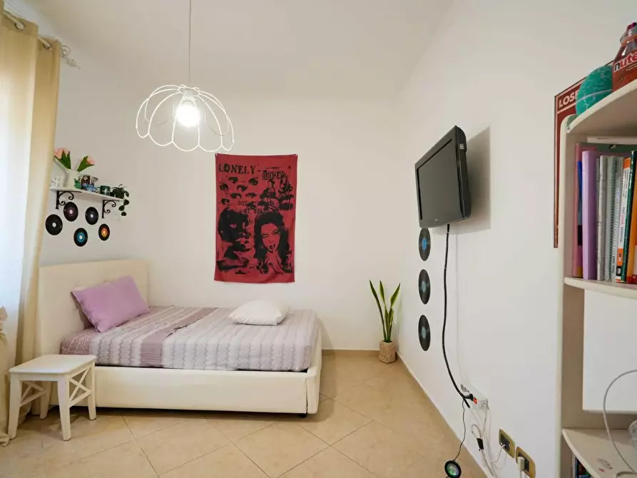 Immagine 23 di Villa in vendita  a Bari