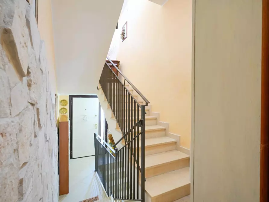 Immagine 26 di Villa in vendita  a Bari