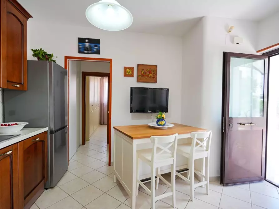 Immagine 40 di Villa in vendita  a Bari