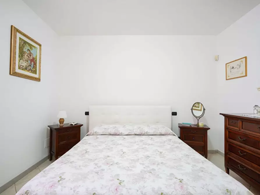 Immagine 45 di Villa in vendita  a Bari