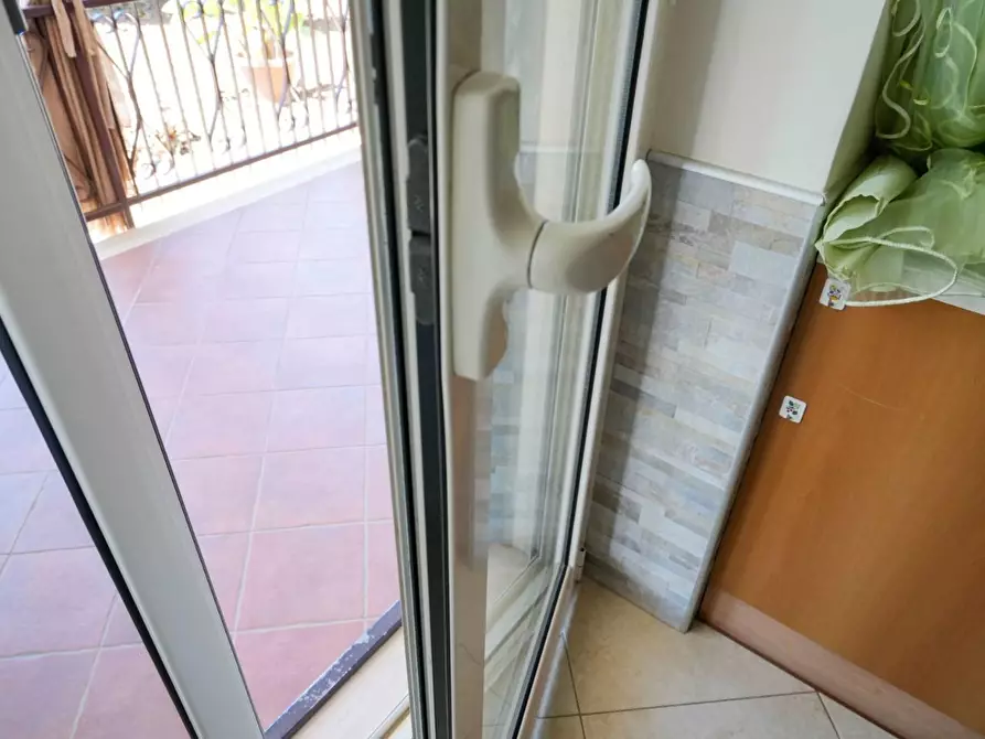 Immagine 48 di Villa in vendita  a Bari