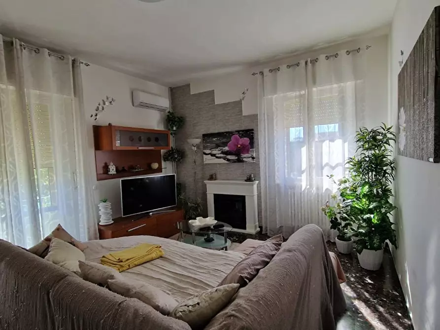 Immagine 2 di Appartamento in vendita  a Pisa