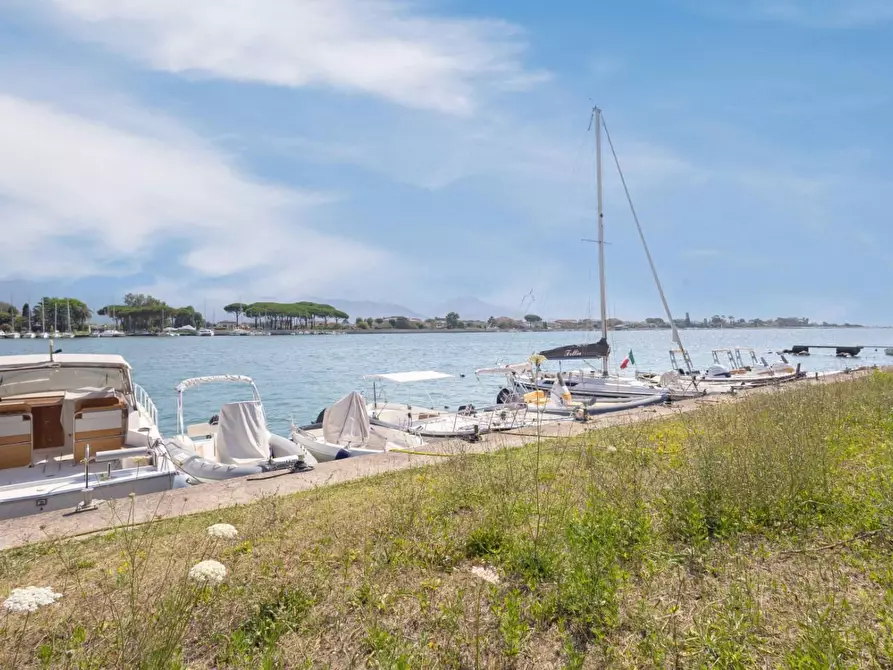 Immagine 21 di Appartamento in vendita  a Ameglia