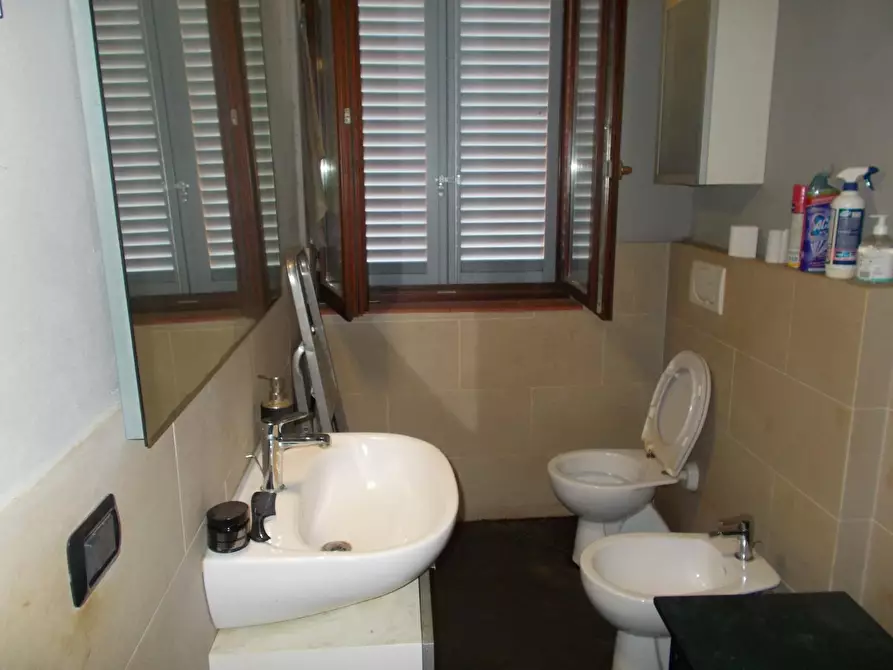 Immagine 20 di Appartamento in vendita  a Vecchiano