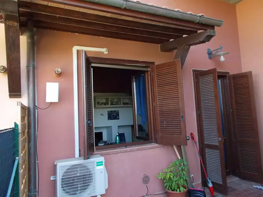 Immagine 10 di Appartamento in vendita  a Vecchiano