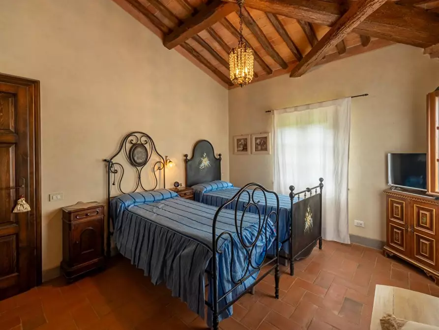 Immagine 12 di Rustico / casale in vendita  a Crespina Lorenzana